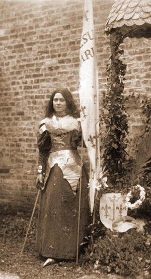 Therese_as_Joan-of-Arc_1895